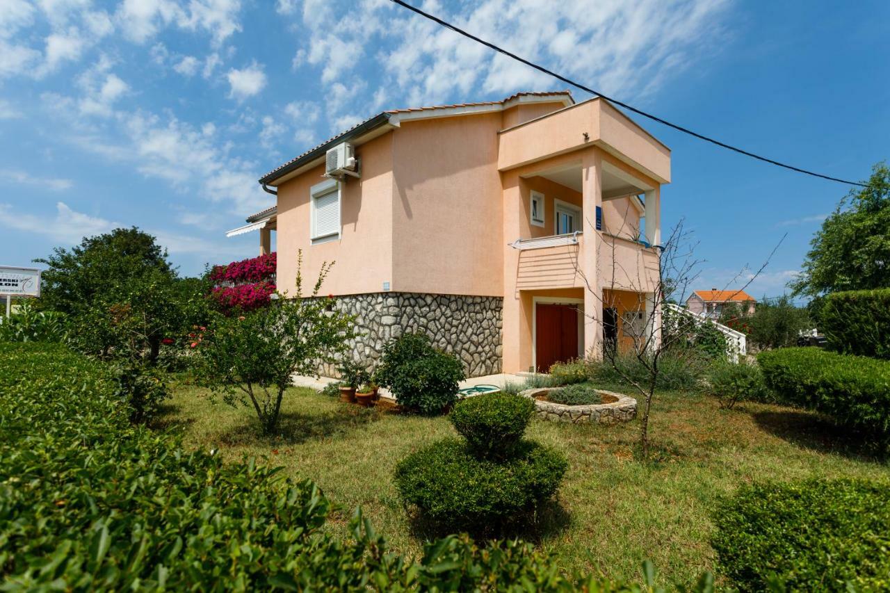 Apartman Dobrila Vrh  المظهر الخارجي الصورة